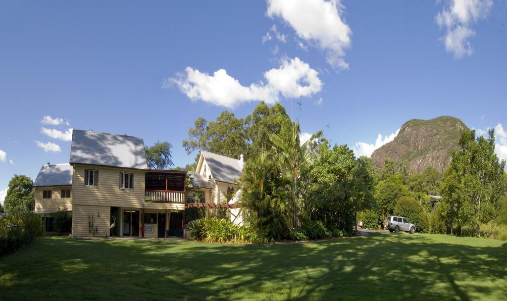 Glass House Mountains Ecolodge Екстер'єр фото