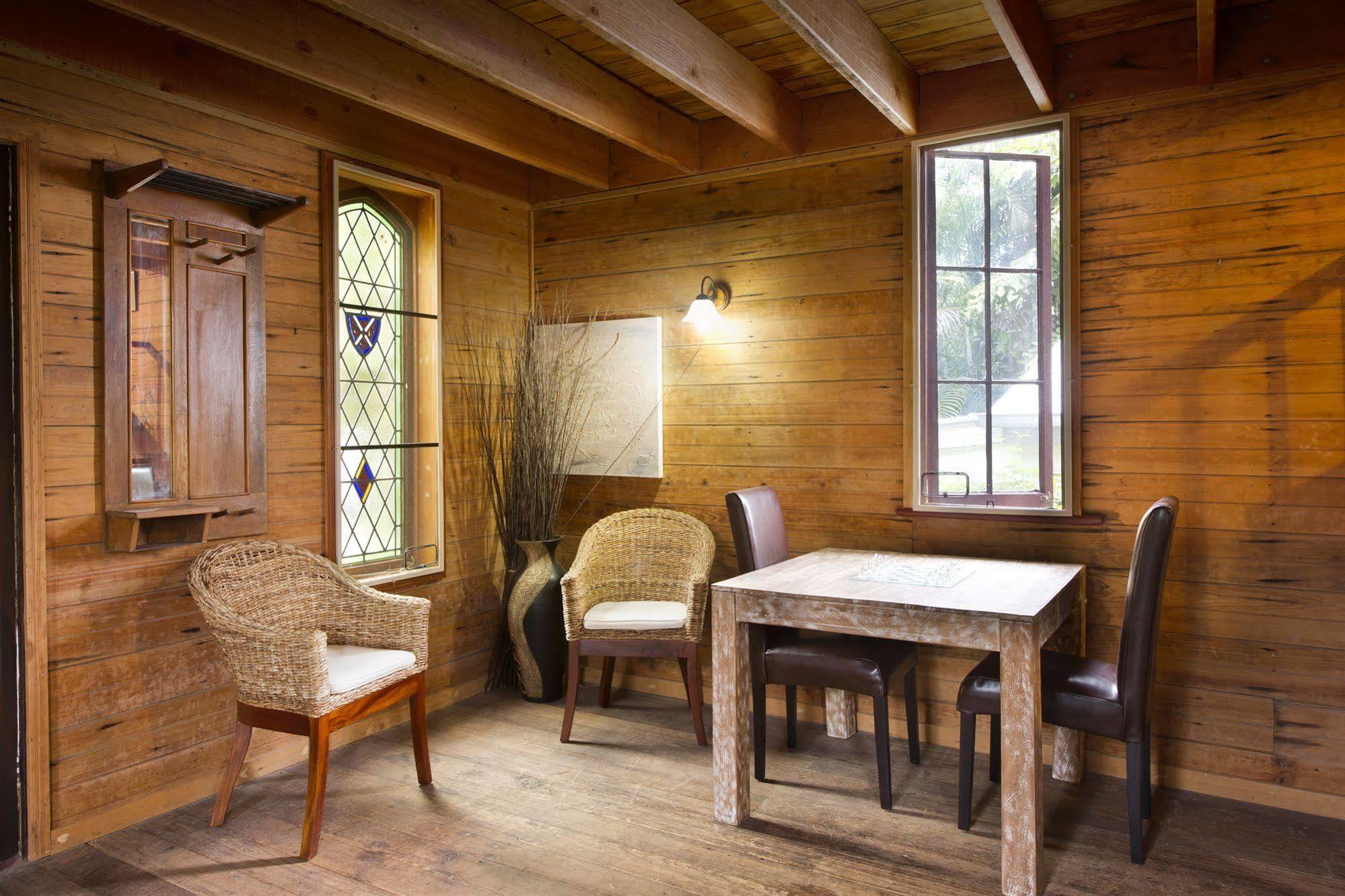Glass House Mountains Ecolodge Екстер'єр фото